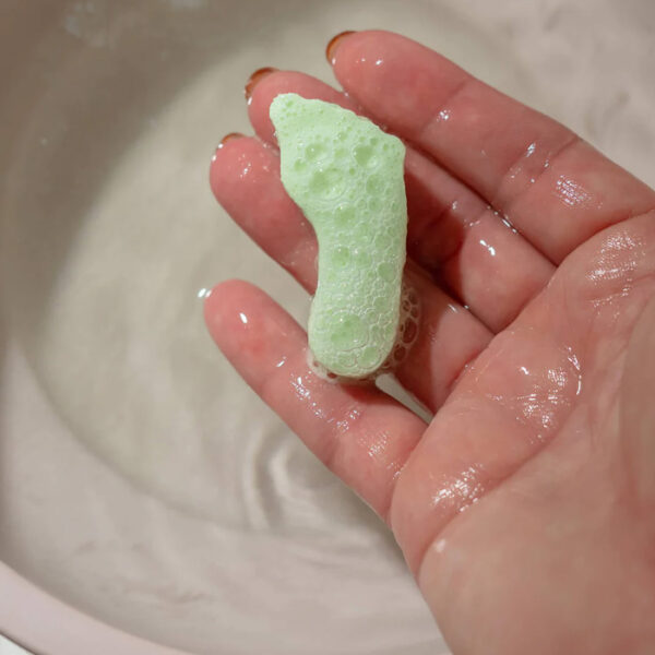 Foot Bubble Bath - Image 2