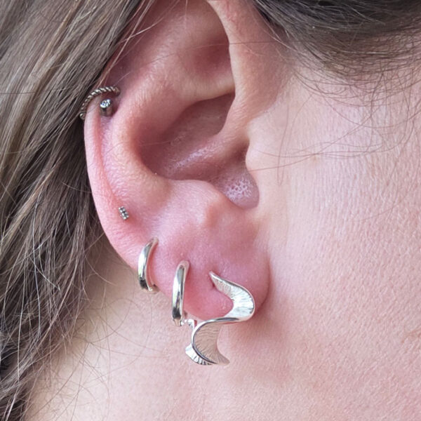 Rhumba Hoops Oyraringar Silvur 20 mm - Image 2