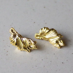 Koi Big Half Leaf Oyraringar Gylt Silvur