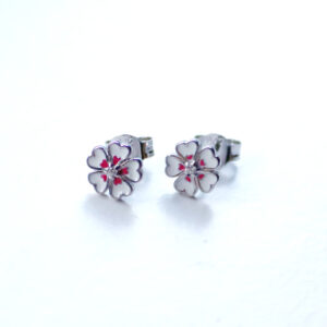 Blóma Hvít og Reyð Oyraringar Silvur