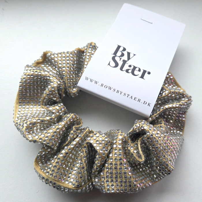 By Stær Tindra Scrunchie