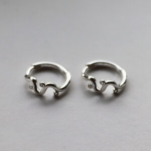 Wavy Hoops Oyraringar Silvur