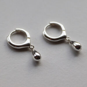 Shiny Drop Hoops Oyraringar Silvur