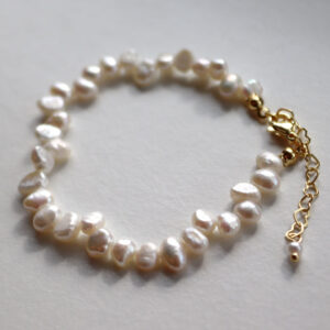 Aura Pearl Armband Gylt