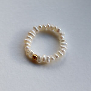 Natalie Ringur við Feskvatnsperlum