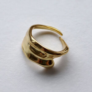 Tess Ringur Gylt Silvur