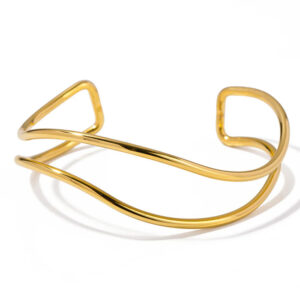 Big Wavy Bangle Armringur Gylt Stál