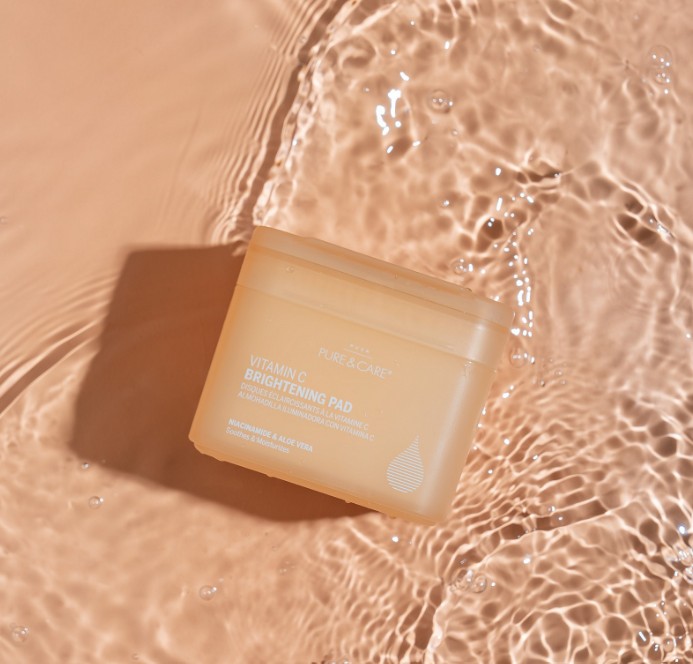 Vitamin C Brightening Pad - Image 2